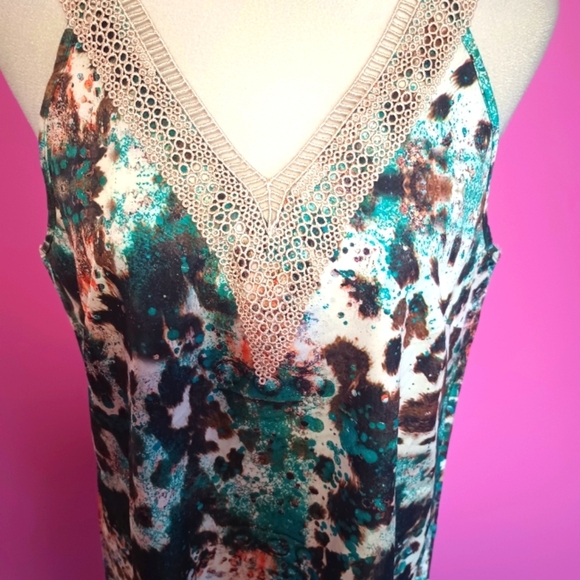 Ladies Multicolor Abstract Pattern V-Neck Tank Top (Size XL) - Picture 4 of 8